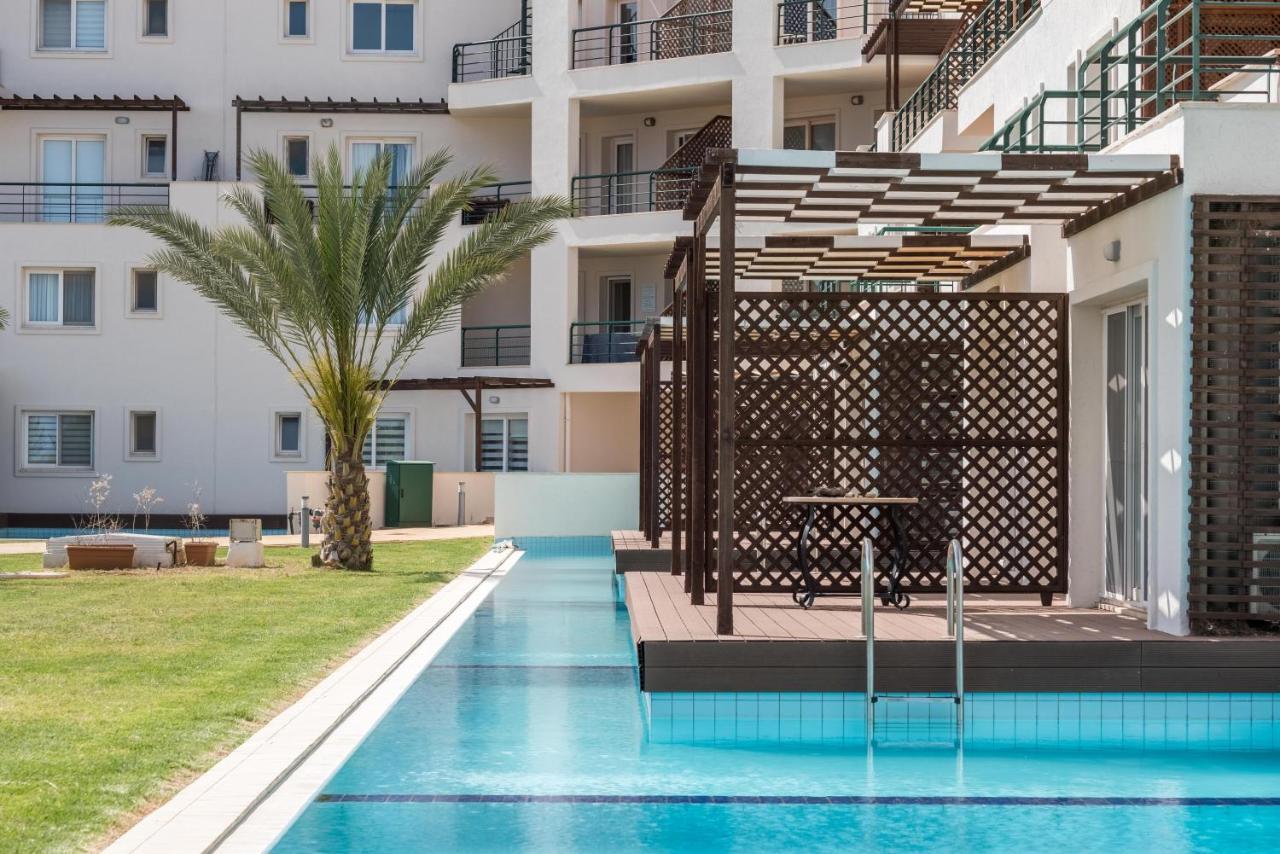 Thalassa Beach Family & Waterpark Resort Vokolidha Esterno foto