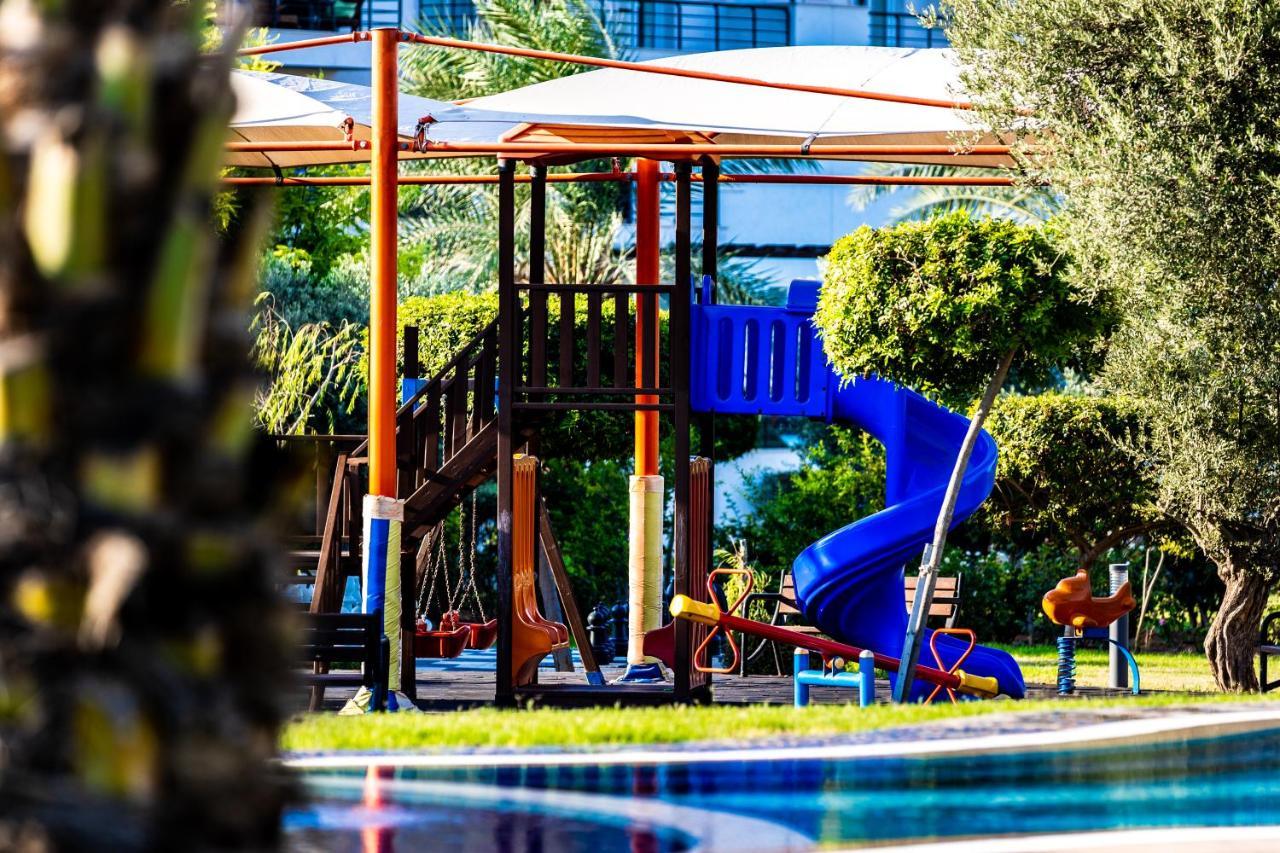 Thalassa Beach Family & Waterpark Resort Vokolidha Esterno foto