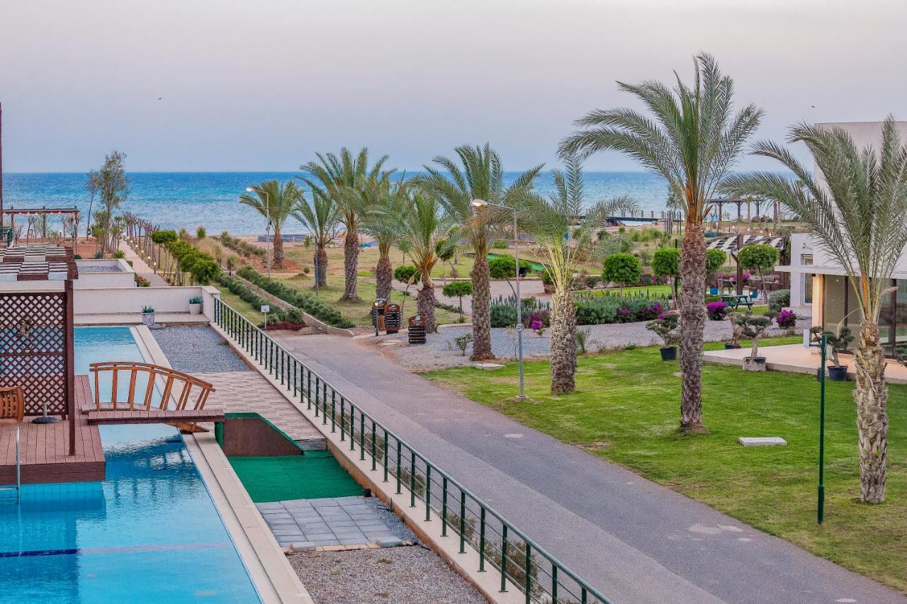 Thalassa Beach Family & Waterpark Resort Vokolidha Esterno foto