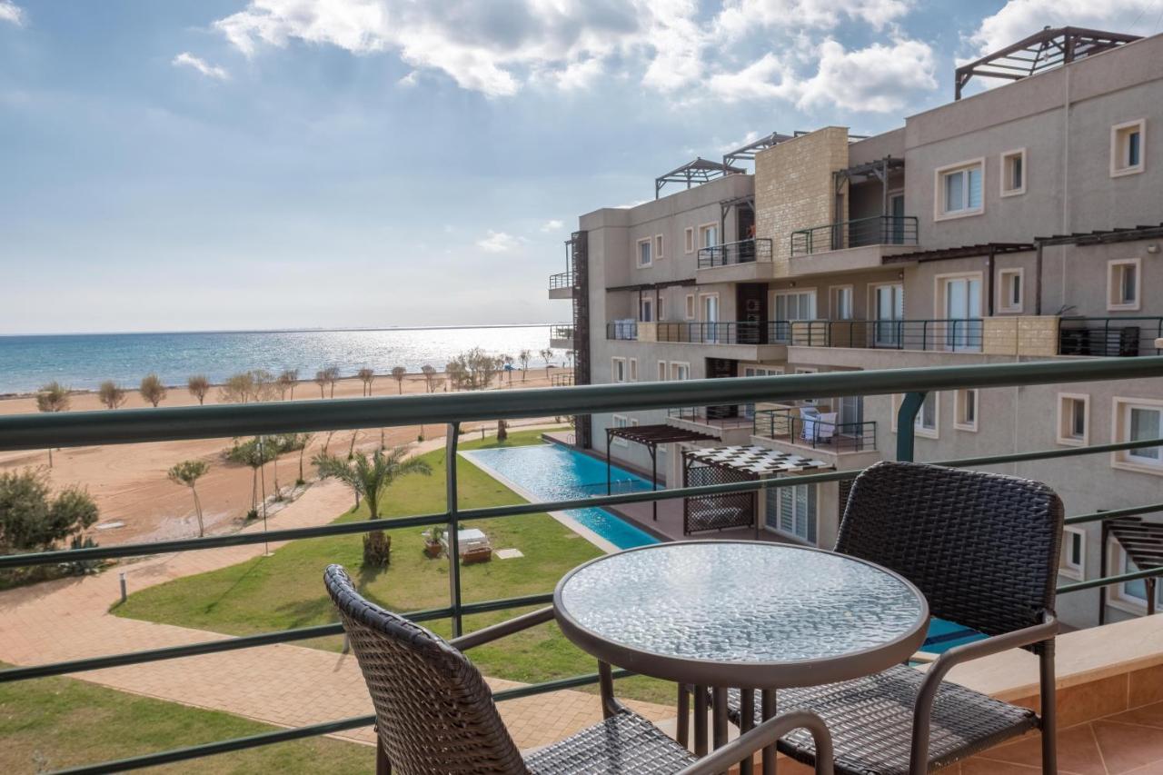 Thalassa Beach Family & Waterpark Resort Vokolidha Esterno foto