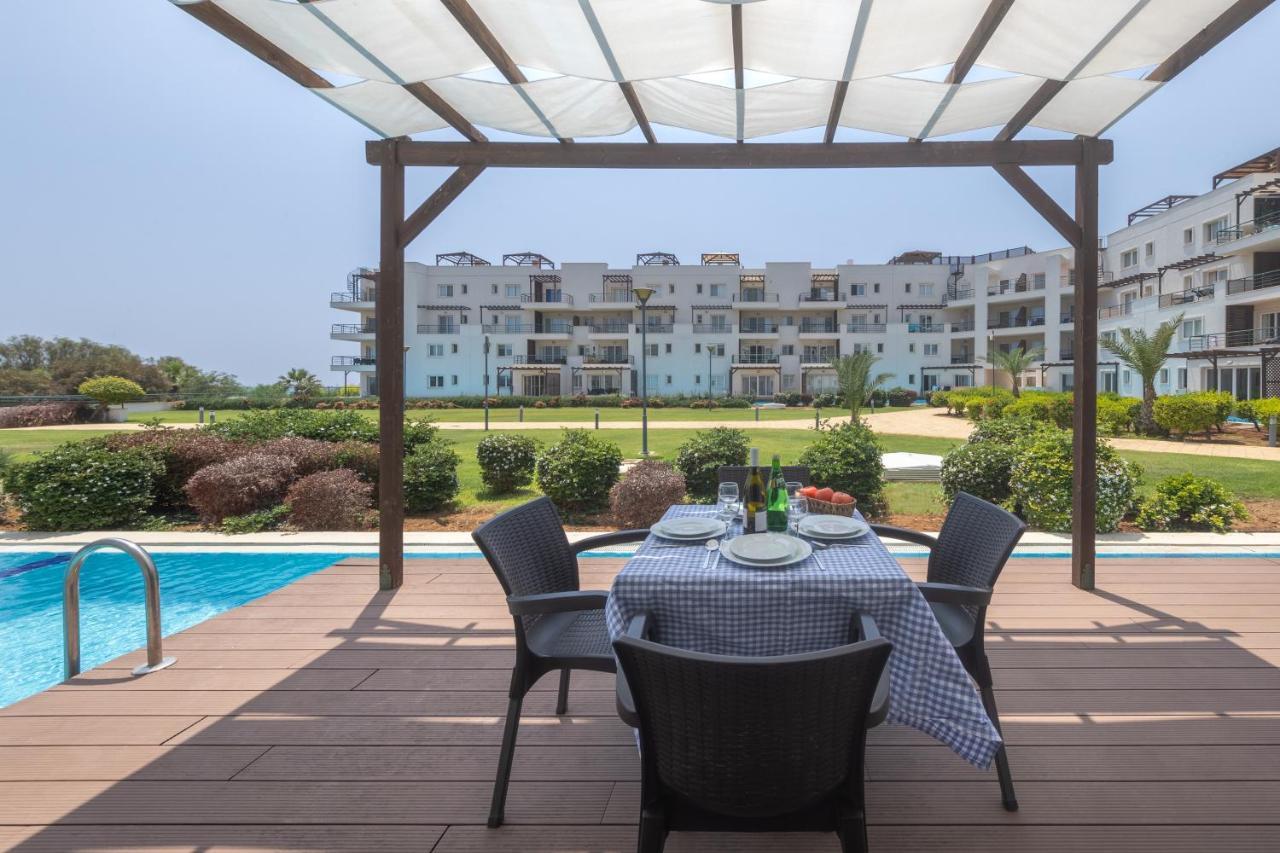 Thalassa Beach Family & Waterpark Resort Vokolidha Esterno foto