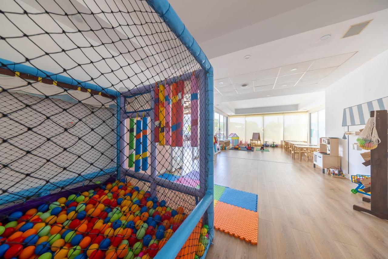 Thalassa Beach Family & Waterpark Resort Vokolidha Esterno foto